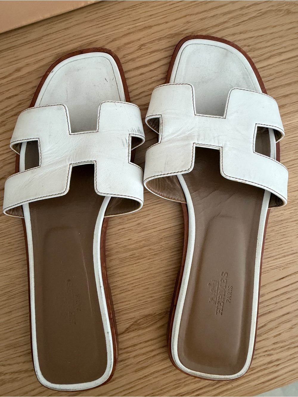 Hermes white Oran sandal